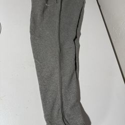 Nike Men’s Team Club Grey pants Small