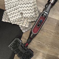 Shark | Steam Mop for Home | Lightweight | Powerful Steam Cleaning with Steam Blaster Technology | Includes 2 Mop Pads | Ideal for Hardwood Floors, Ti