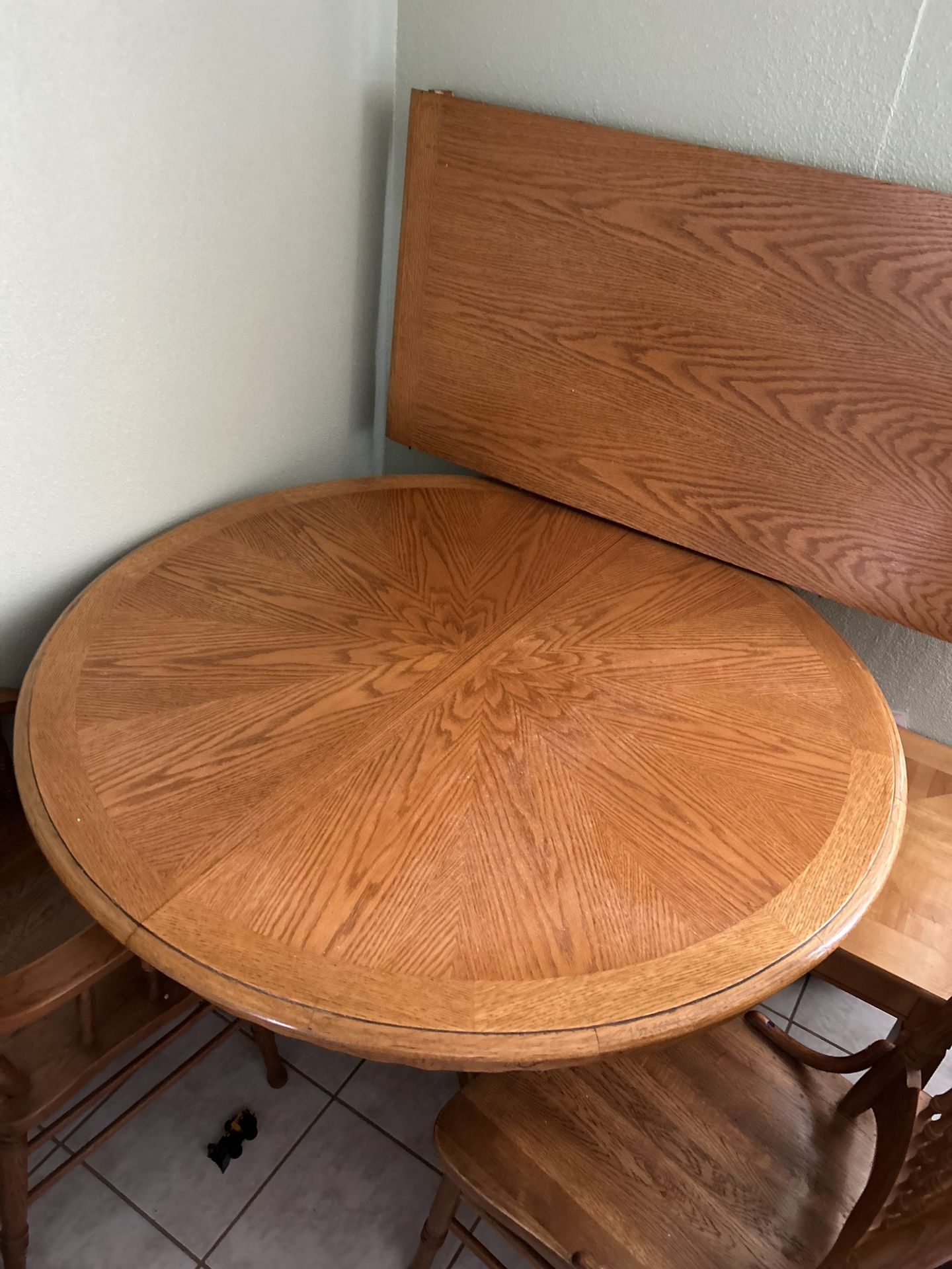 Oak Dining Table Still Available 1/9/25