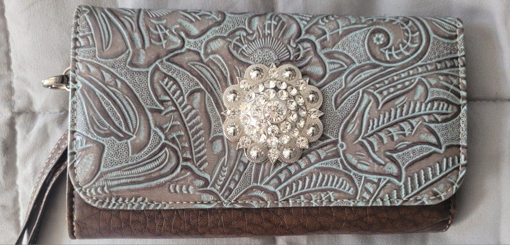 Beautiful Blazin Roxx Wallet/Wristlet 