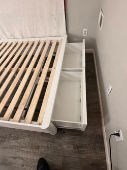 Selling bed