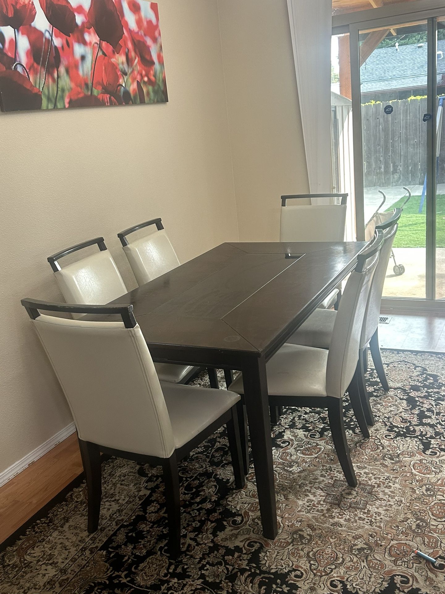 Dinning Table