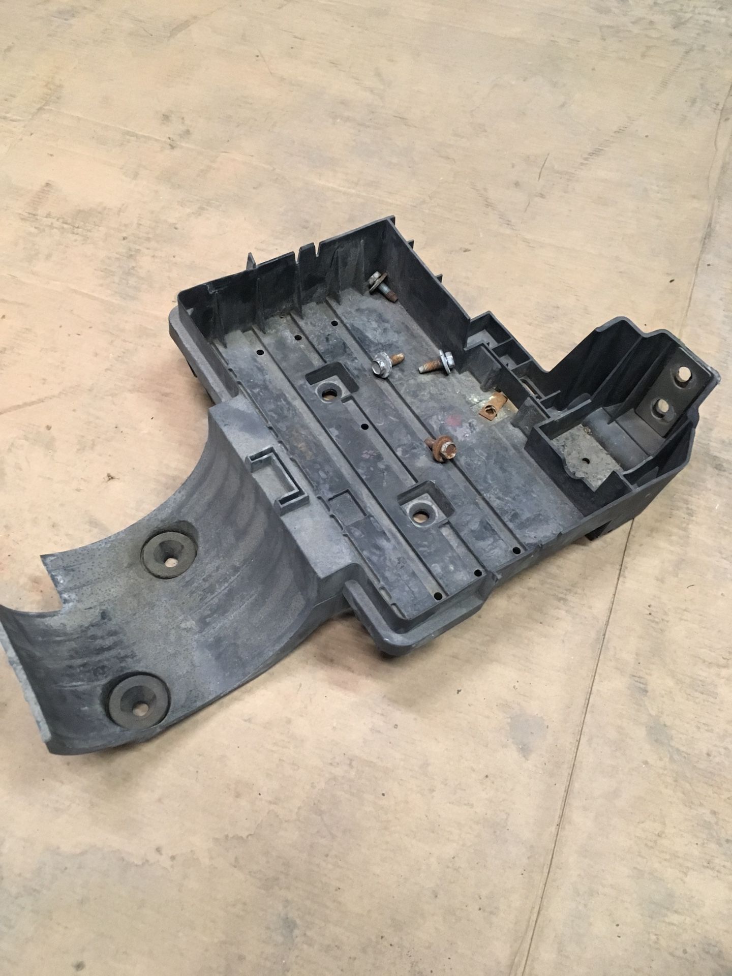 FORD SUPERDUTY F250 F350 BATTERY TRAY