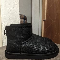 Ugg Classic Mini Glitzy Boots size 7 $12 firm
