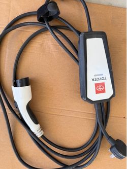 Toyota OEM Portable EV Charger – Dual Voltage (120V/240V) – 32A