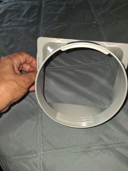 Box for exhaust hose