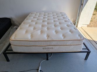 Queen Saatva Classic Mattress - Like New