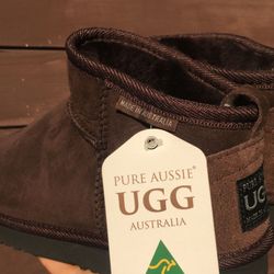 UGG Australia Ultra Short Mini (size 8) 100% Sheepskin 