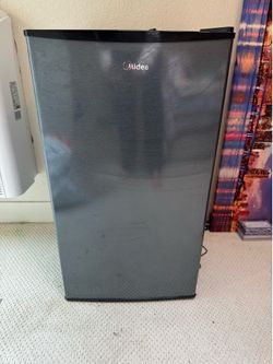 Small refrigerator. Practically new.