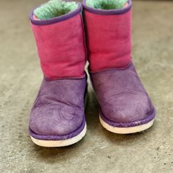 Girl UGG Boots Sz3