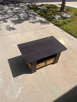 Coffee Table With Pull Out Drawers