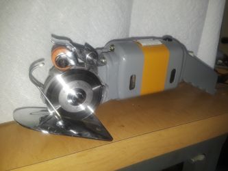 Consew cloth cutter model 500-C