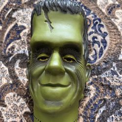 1964 the munsters herman munster doll head , by mattell toy company „, no body ex mint, to near mint condition