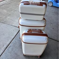 Brand  new 24+20+13 luggage set