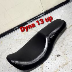 HARLEY DAVIDSON DYNA SEAT 2006 To 17 