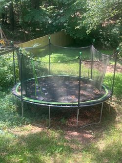Outdoor trampoline