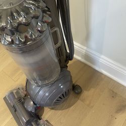 Dyson Vacuum 