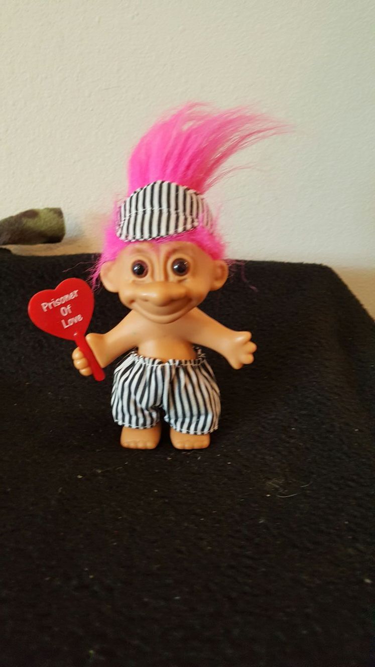 4" Russian Troll Pink Hair Prisoner W/sign Saying " Prisoner Of Love "