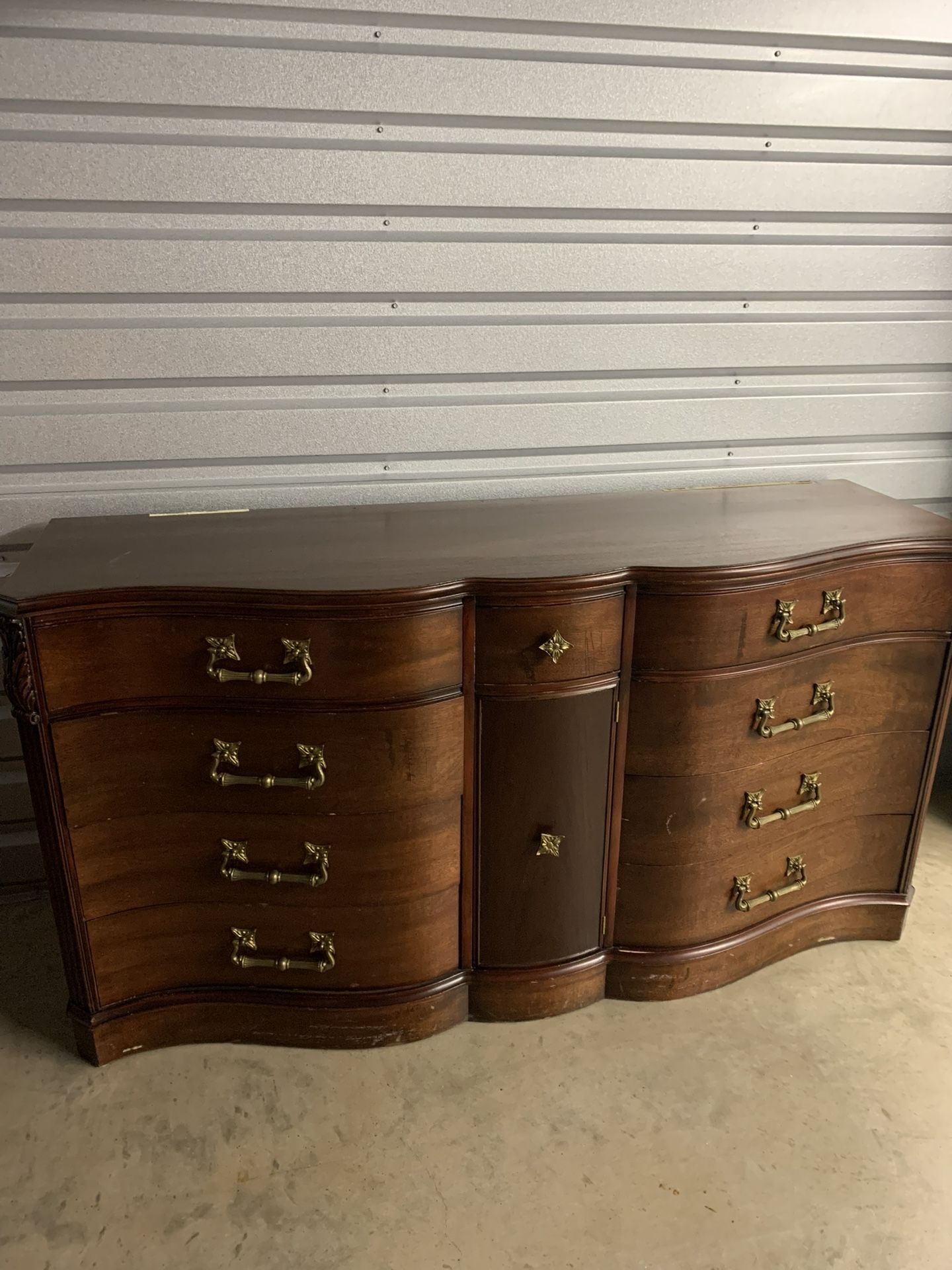 Classic 5 Piece BedRoom Suit 