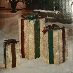 Light Up Gift Boxes (indoor/outdoor)