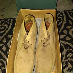 Clarks Wallabees Suede Size 10