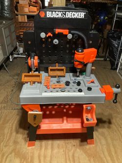 Toy Black & Decker Work Station