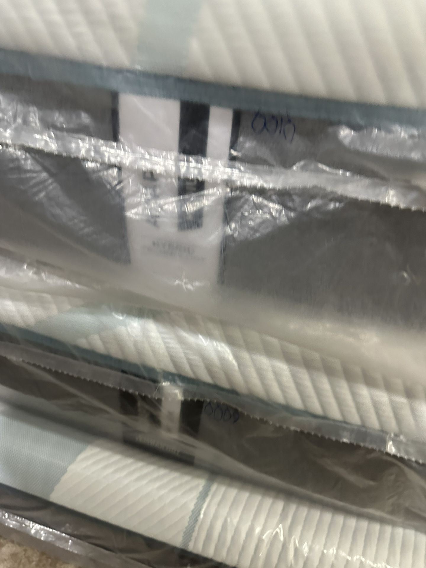 King Queen Size Tempurpedic ProAdapt, ProBreeze, LuxeBreeze Mattress Pro Breeze /Luxe Adapt /Pro Adapt /Adapt /cloud /Tempur pedic contour Supreme