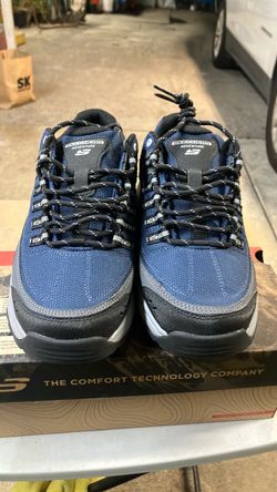 Skechers tennis shoes