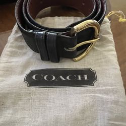  Genuine Leather  8500 Navy Blue Coach Belt W/ Brass Buckle Made In USA. Pre- Owned.  Great Condition Like New 