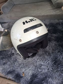 70s HJC helmet inside  is great shape  all foam in tac I know some of these 70s helmets can bring fre bucks 1st 70$ takes it