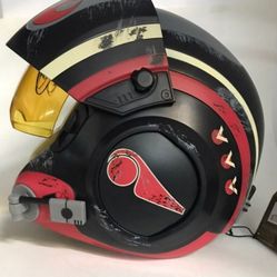 Star Wars Galaxy's Edge Black Poe X-Wing Pilot Helmet W/Sounds