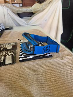 VonZipper Sizzle MX adult moto goggles. With extra lenses