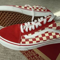 Vans Old Skool – Red/White Checkered (Men’s 9.5 / Women’s 11)