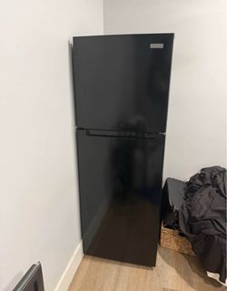 Refrigerator 10 cubic taller 2 door mini fridge freezer studio size energy star (free local delivery)
