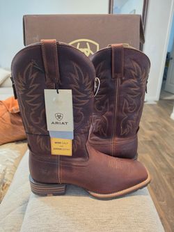 New Ariat Boots size 11.5 with Zipper