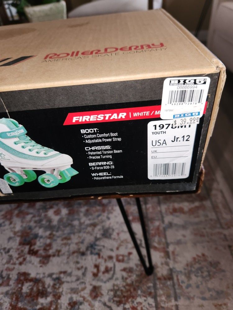 New Kids Roller Skates Sz12