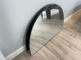 Black arched mirror
