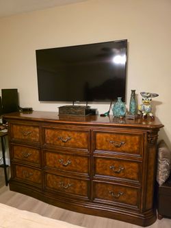 Bedroom set of 3