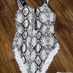 Women's Swimsuits 