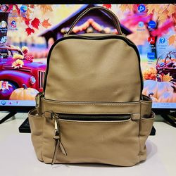 20$ Backpack Purse Women’s Travel/Baby Bag