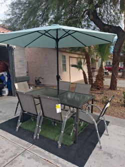 Patio Set All New Table And 6 Chairs With New Cushions