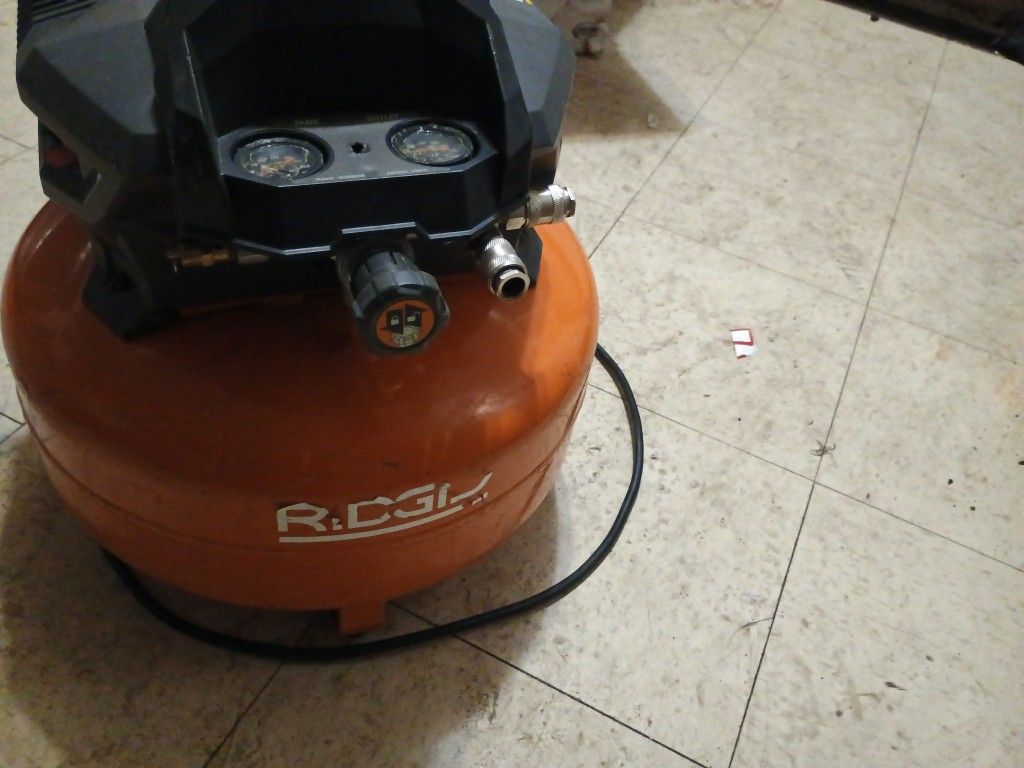 Ridgid Air Compressor 6 Gallons