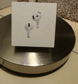 AirPods 5 with charging case