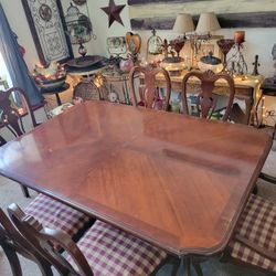 Wood dining room table 6 chairs 