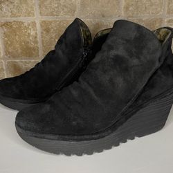 Fly London Yip Oil Suede Black Wedge Ankle Boots • Women’s Size 7 (38)