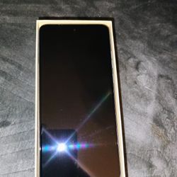 MINT ** MOTO G84 5G ** 12GB /256GB ** pOLED ** $220