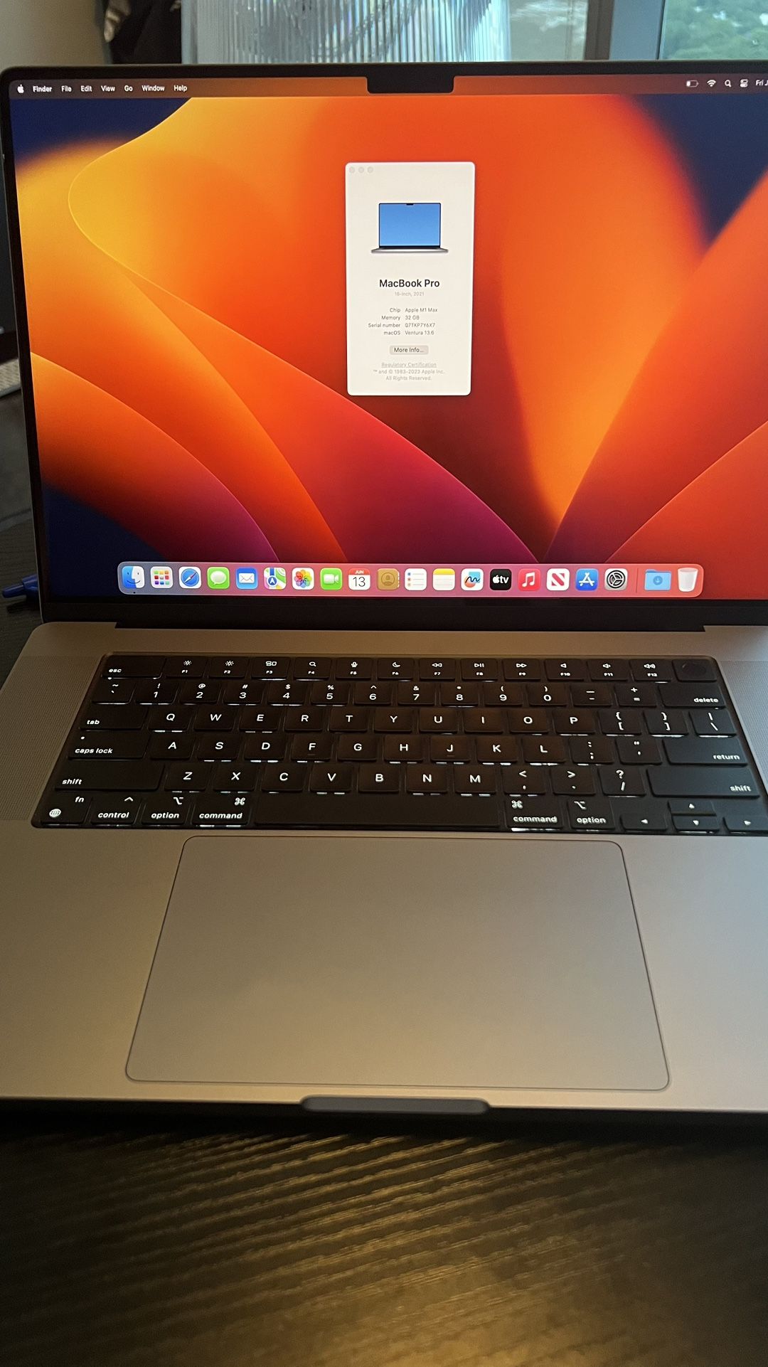 2021 MacBook Pro 16in 32gb RAM 1000gb Storage