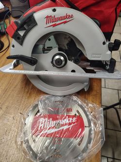 Milwaukee M18 Brushless Circular Saw 7 1/7