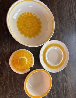 VINTAGE 1970’s FRANCISCAN SUNDANCE CHINA 4 PIECES