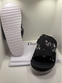 Size 9 alpha sandals